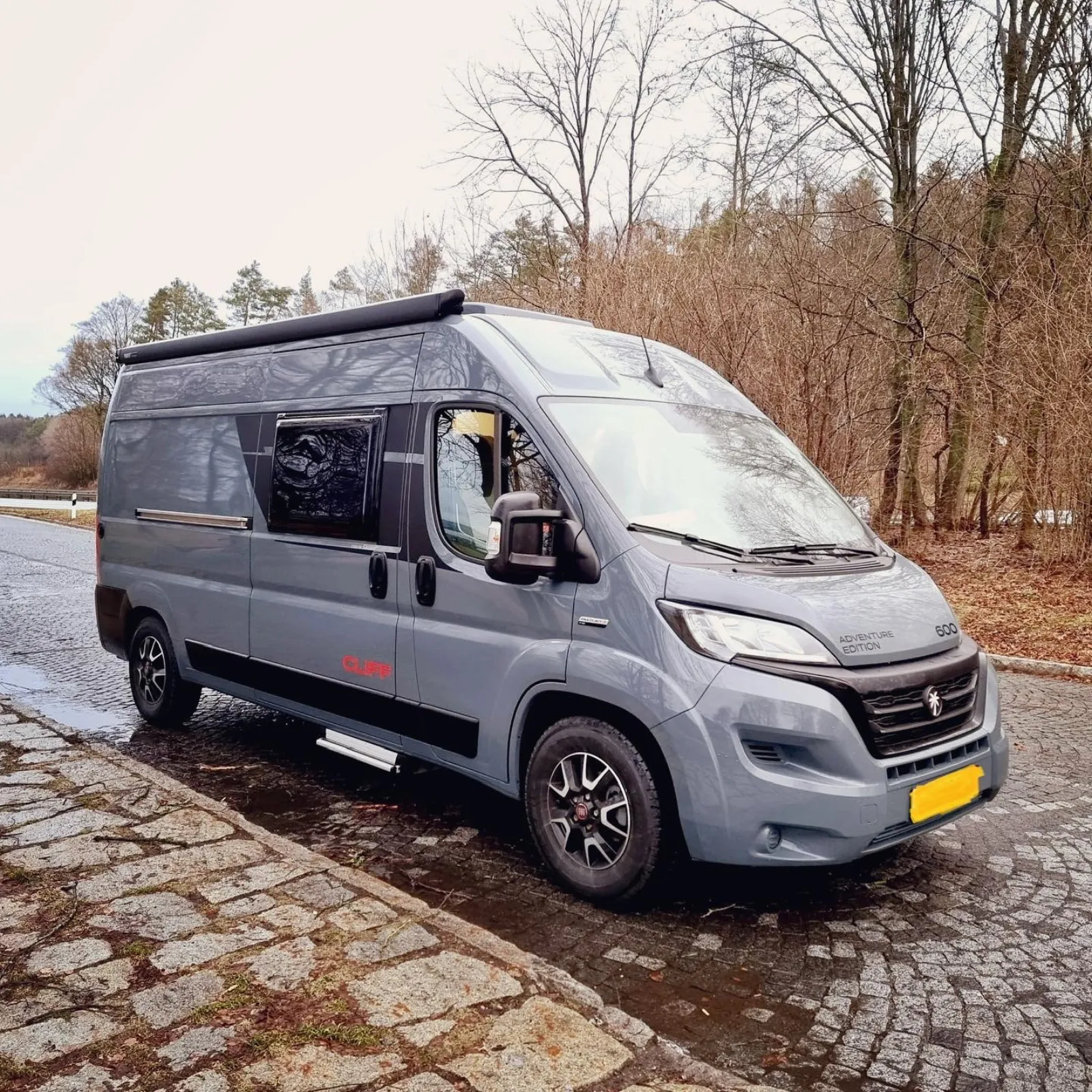 SunLight CLIFF 600  - Buscamper