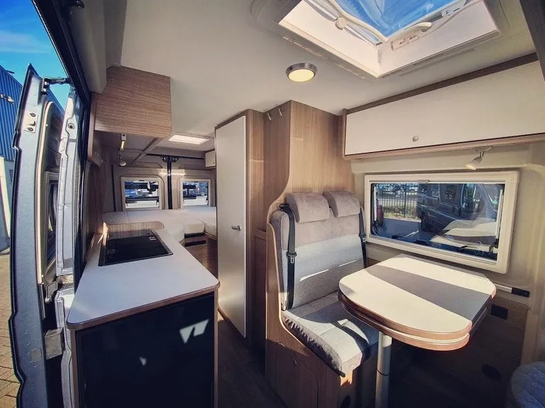 Carado CVE640 overzicht