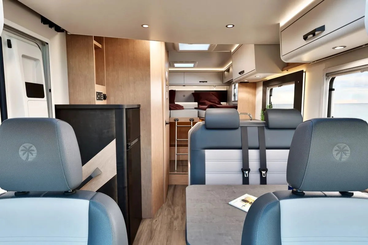 SunLight T670S interieur