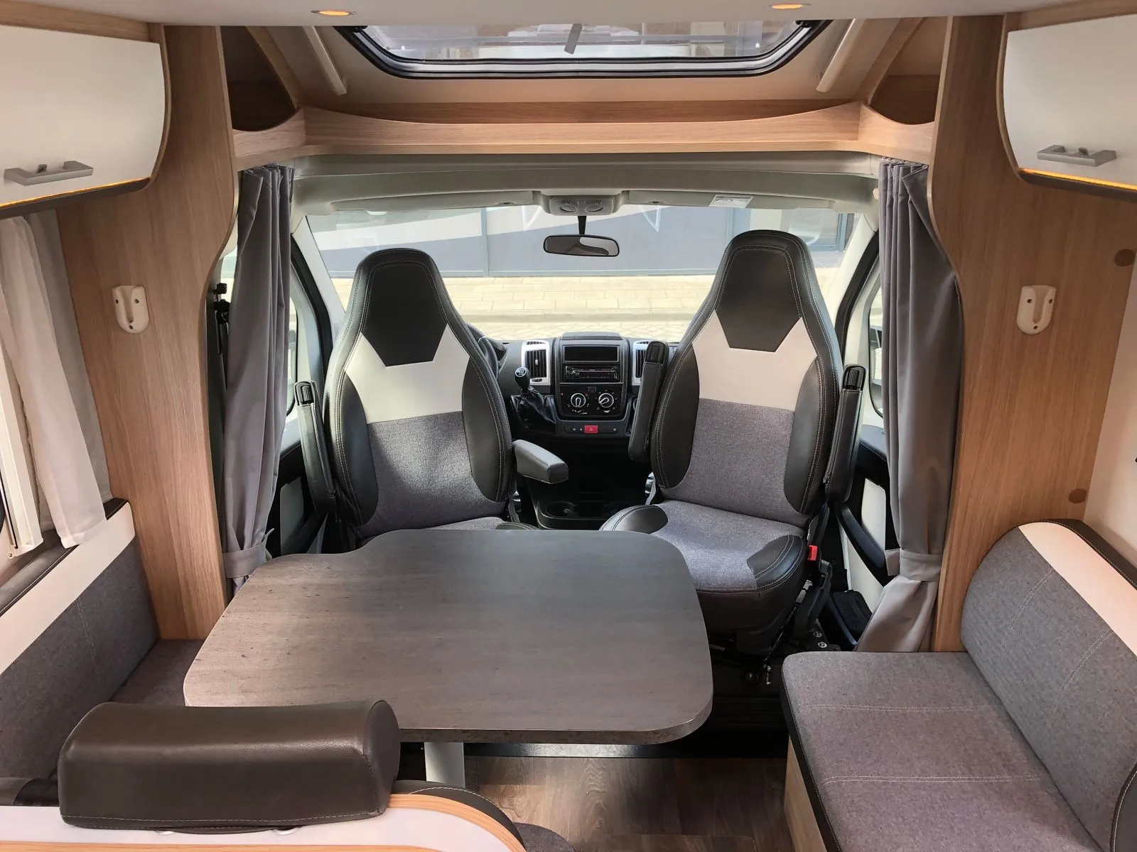 SunLight T68 interieur