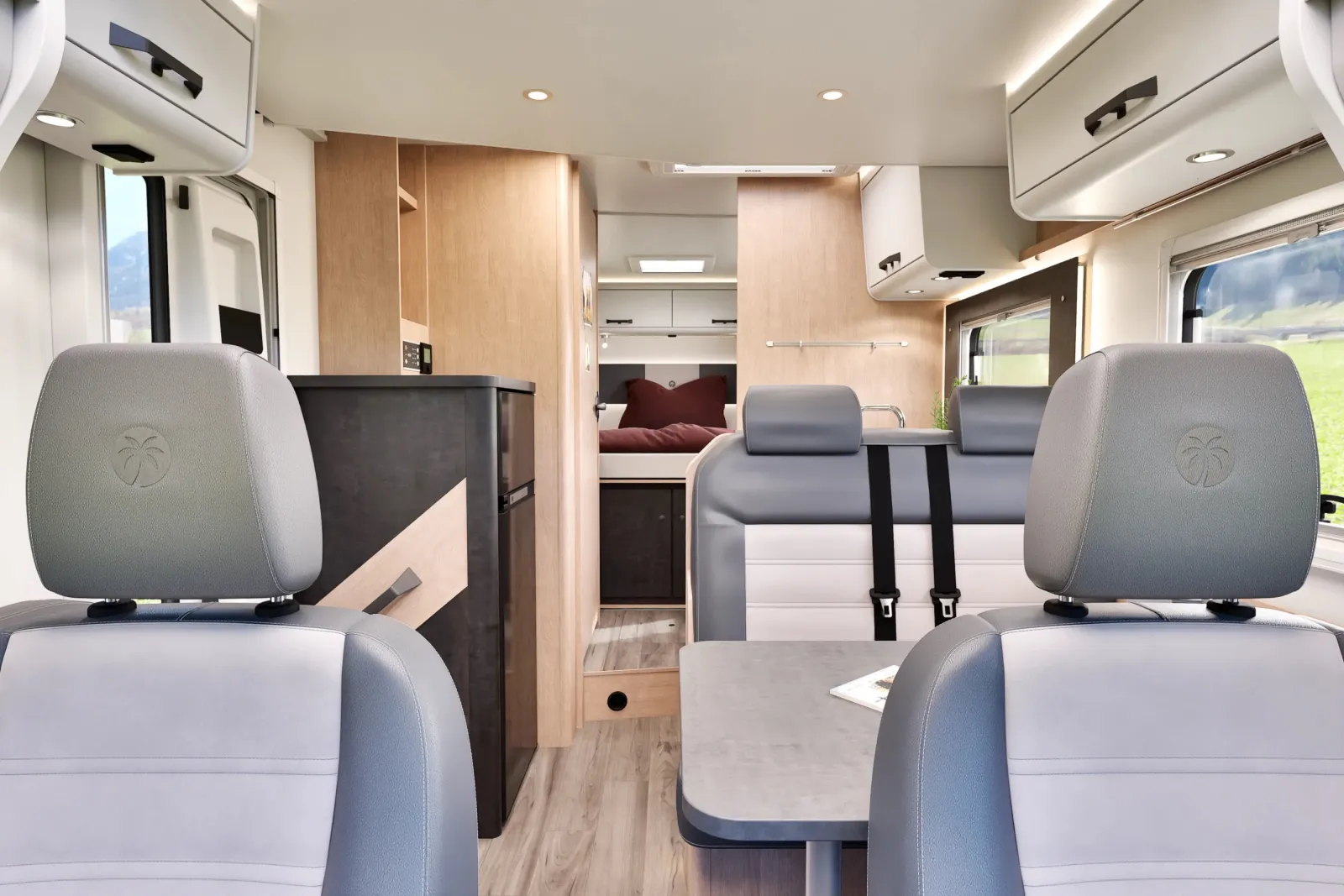 SunLight T690L Automaat interieur